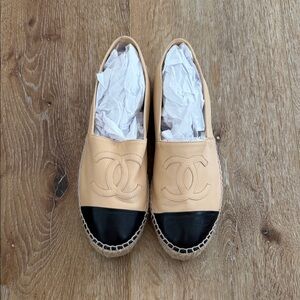 CHANEL Beige Leather Espadrilles with Black Cap Toe